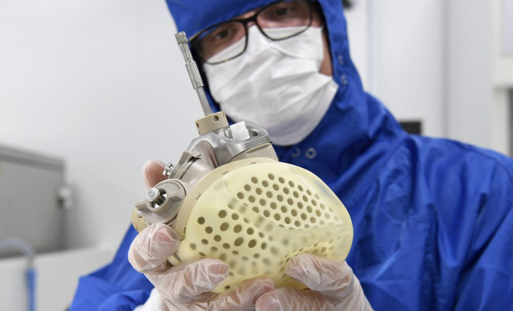 MedTech : Carmat implante son premier cœur artificiel